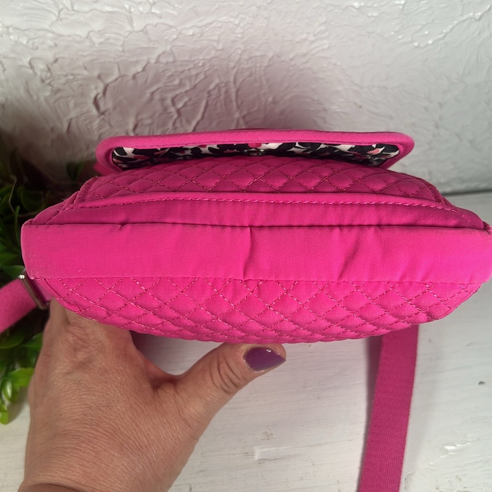 Vera Bradley Pink Quilted Crossbody Bag Barbie Pink Bag Vera Bradley Crossbody - Picture 4 of 16